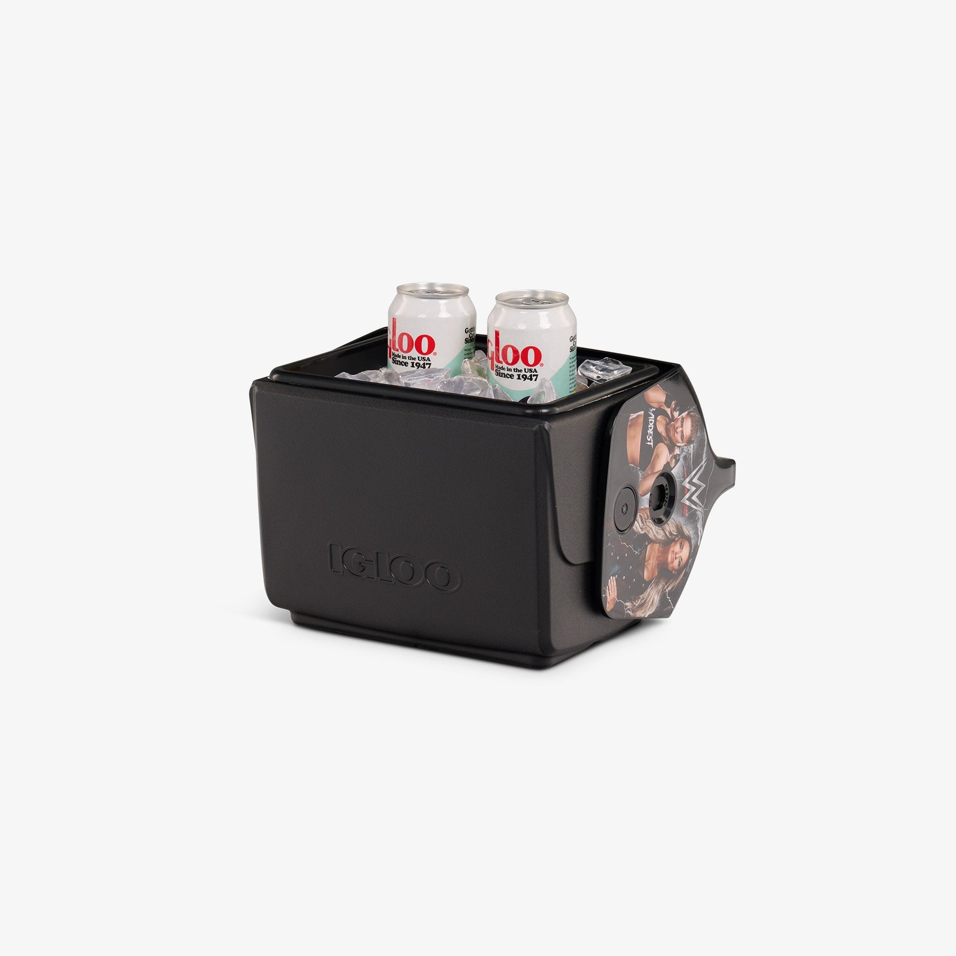 wwe-superstars-and-legends-little-playmate-7-qt-cooler-e3 00027752-P1.jpg