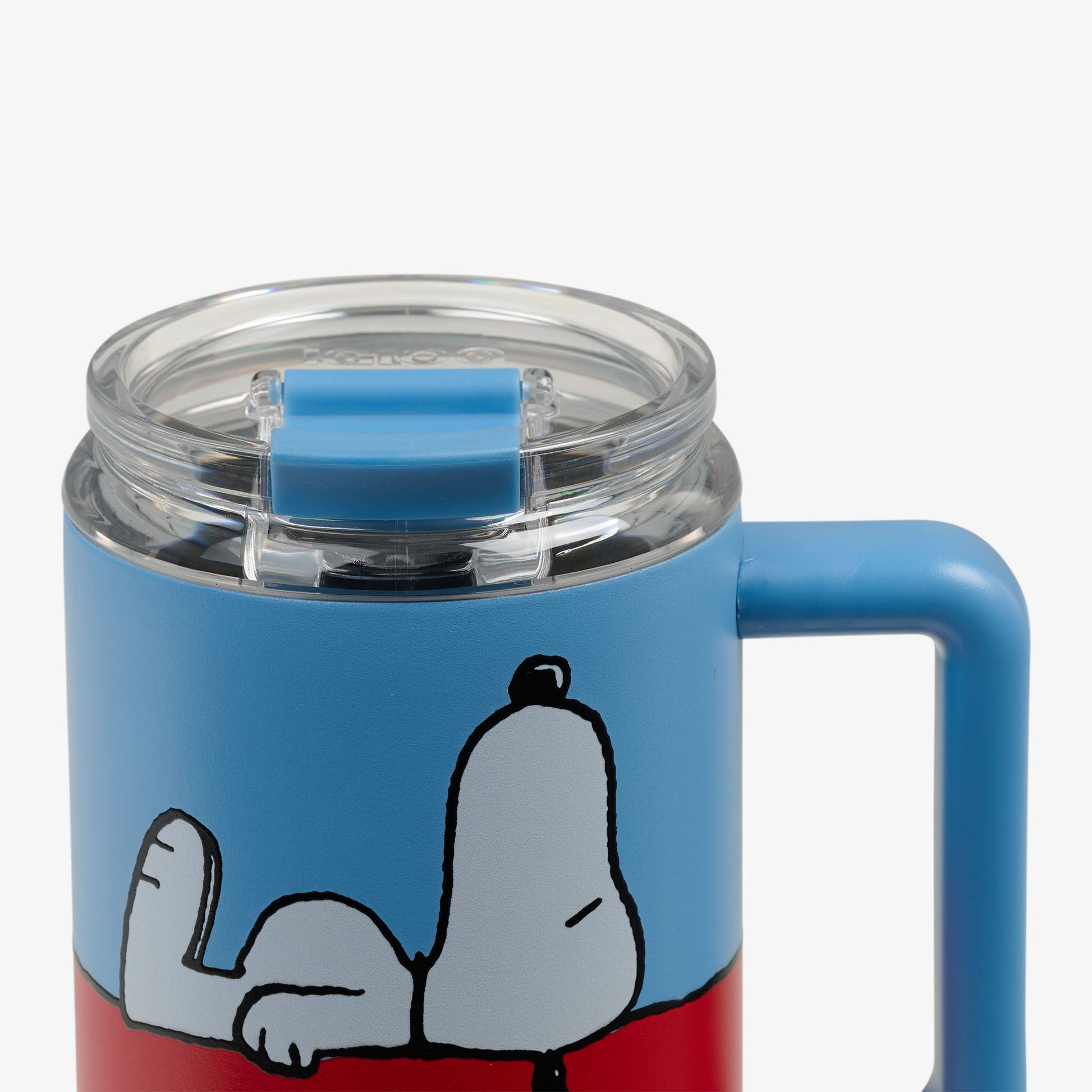 snoopy-s-doghouse-32-oz-travel-mug-j0 00027941-L.jpg