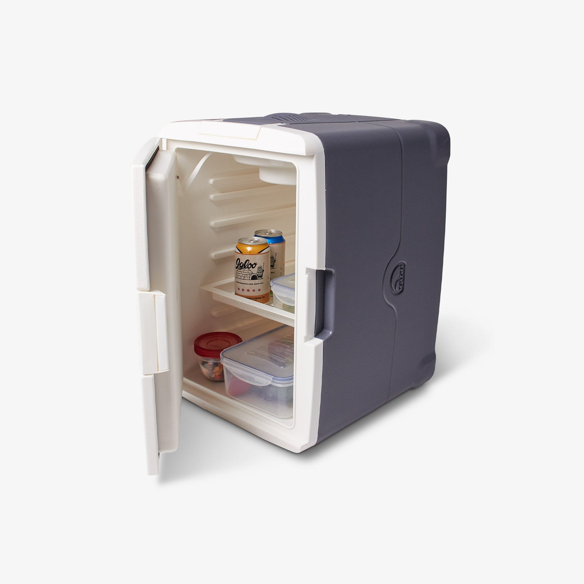 iceless-portable-electric-40-qt-cooler-b4 00050375-P2.jpg