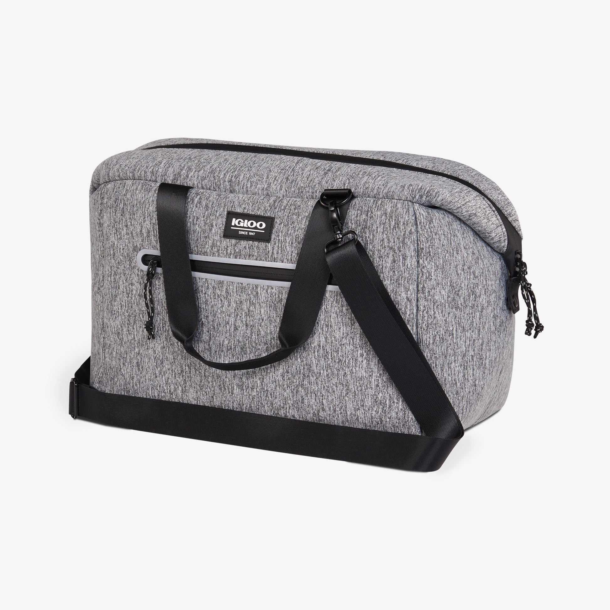 moxie-large-duffel-30-can-cooler-bag-q4 00062115-H1_R1_1.jpg