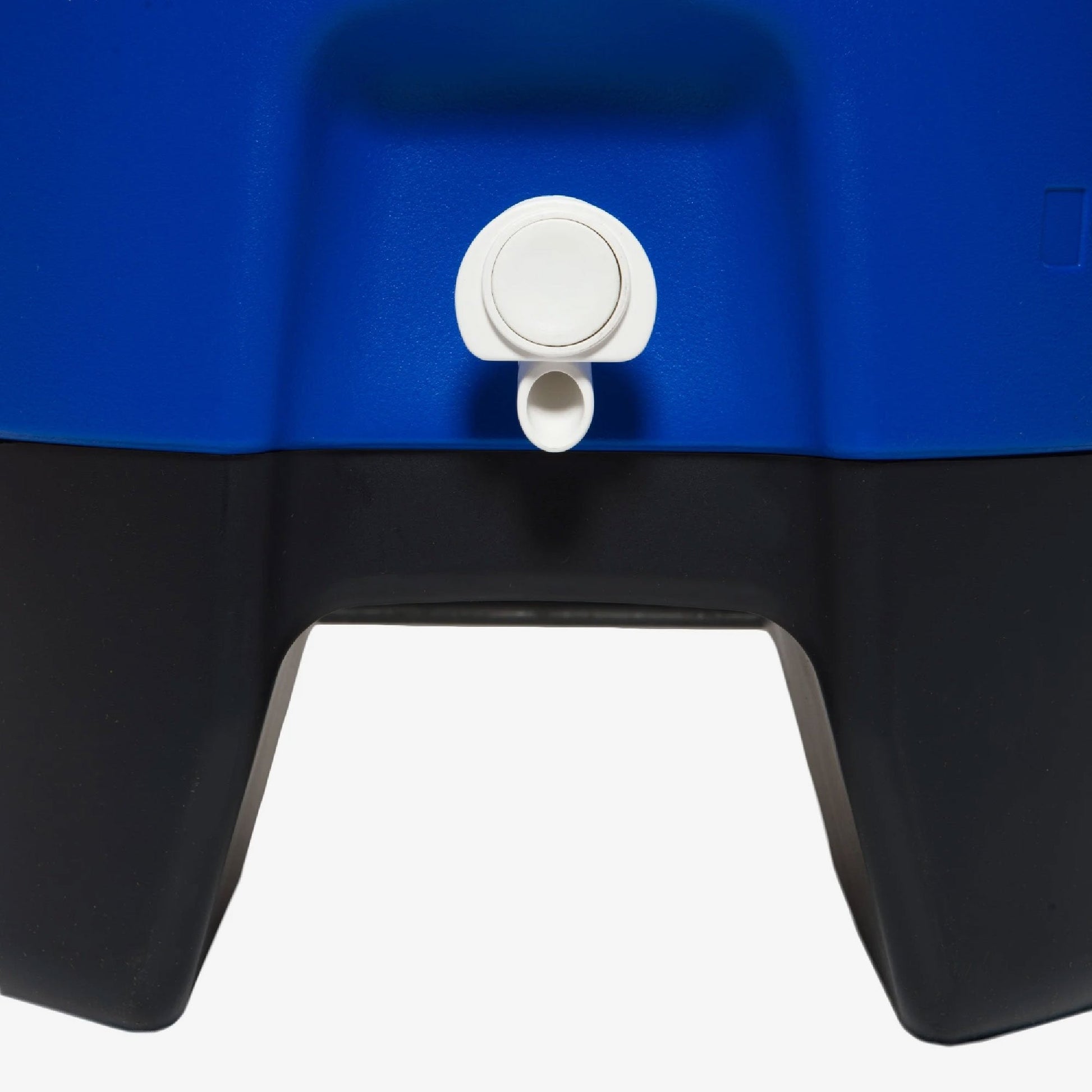 sport-5-gallon-roller-water-jug-i2 42115-sport-5-gallon-roller-water-jug-majestic-blue-detail.jpg